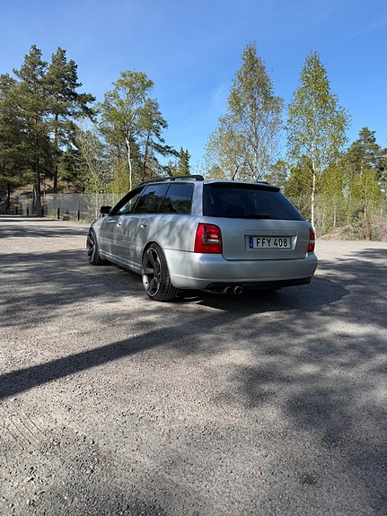 Audi S4 4 of 5