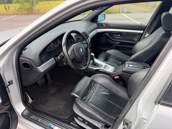 BMW 540i 6 of 16