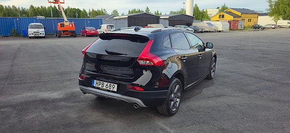Volvo V40 Cross Country 4 of 5