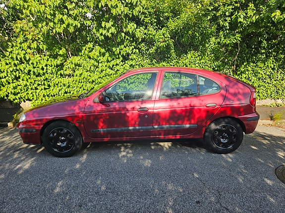 Renault Megane I 3 of 5