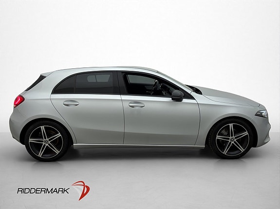 Mercedes-Benz A180 d 4 of 5