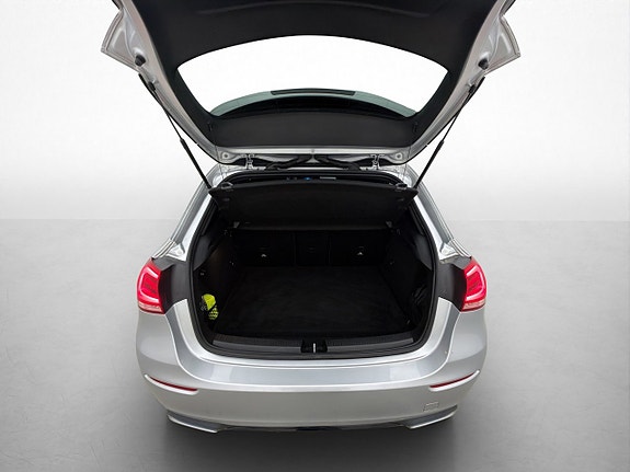 Mercedes-Benz A180 26 of 27