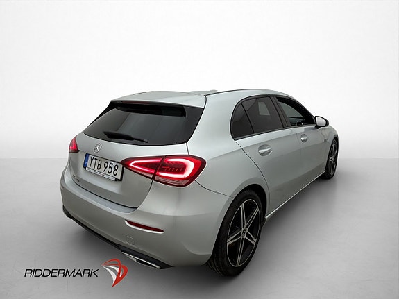 Mercedes-Benz A180 9 of 27