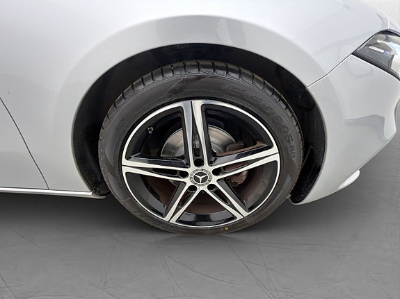 Mercedes-Benz A180 27 of 27