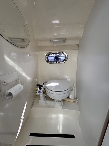 Aquador 23 DC / Volvo Penta D3 200 - 2011 10 of 19