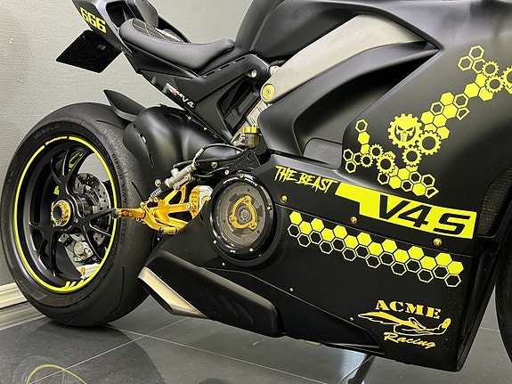 Ducati Panigale V4S DQS | Ventiljusterad | Kamera | Öhlins | Nytt däck 7 of 28