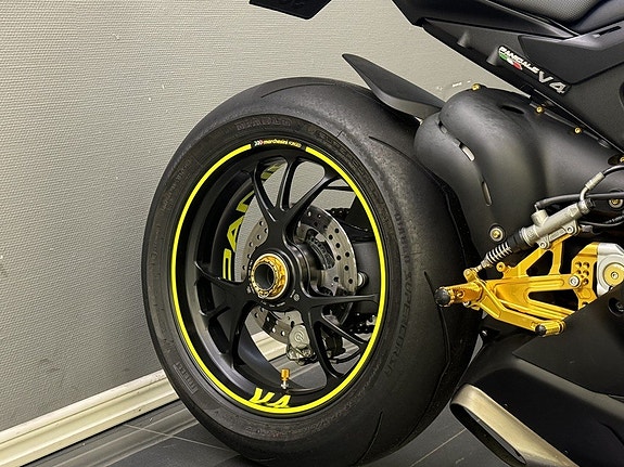 Ducati Panigale V4S DQS | Ventiljusterad | Kamera | Öhlins | Nytt däck 9 of 28