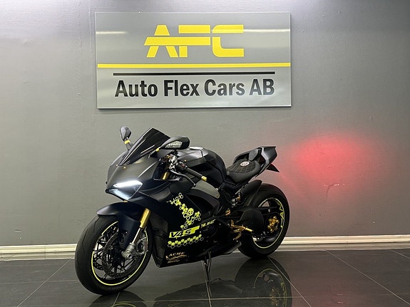 Ducati Panigale V4S DQS | Ventiljusterad | Kamera | Öhlins | Nytt däck 2 of 5