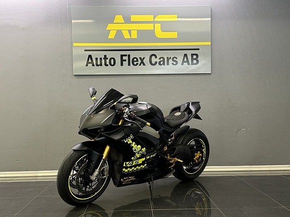 Ducati Panigale V4S DQS | Ventiljusterad | Kamera | Öhlins | Nytt däck