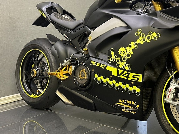 Ducati Panigale V4S DQS | Ventiljusterad | Kamera | Öhlins | Nytt däck 8 of 28