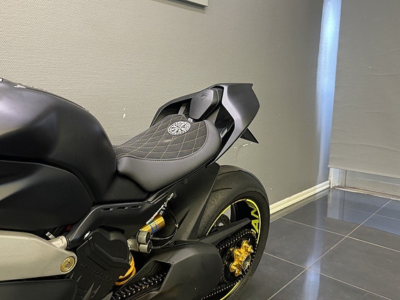 Ducati Panigale V4S DQS | Ventiljusterad | Kamera | Öhlins | Nytt däck 19 of 28