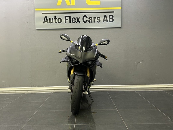 Ducati Panigale V4S DQS | Ventiljusterad | Kamera | Öhlins | Nytt däck 4 of 5