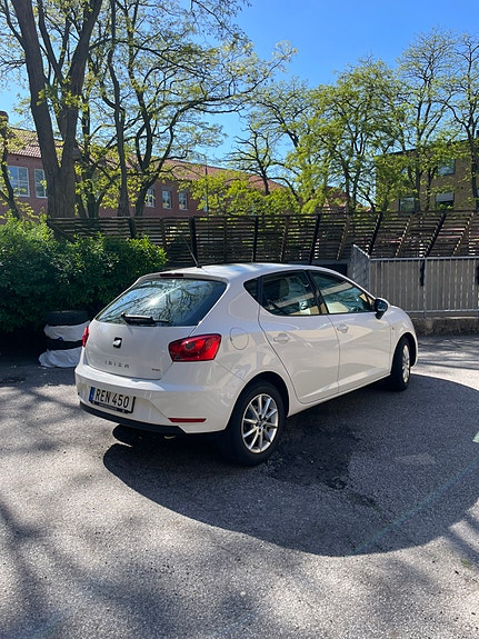 Seat Ibiza 3 of 5