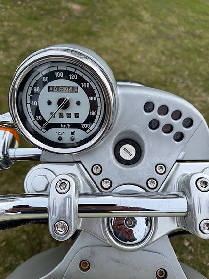 BMW R 1200 C 5 of 12