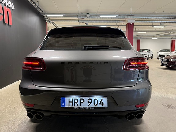 Porsche Macan S 4 of 23