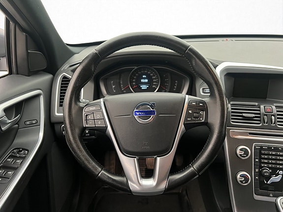 Volvo XC60 21 of 30
