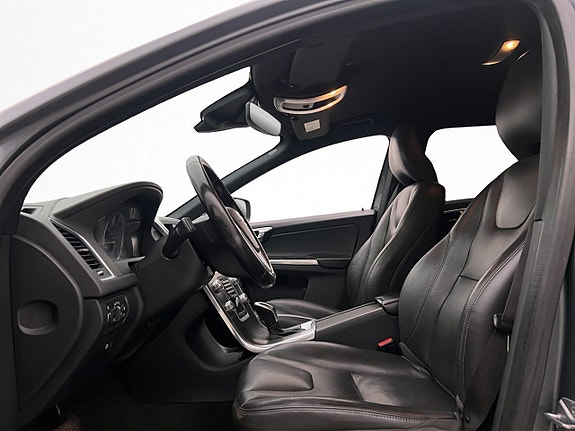 Volvo XC60 23 of 30