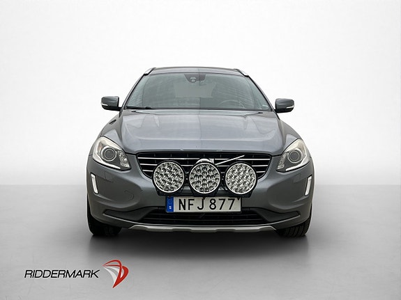 Volvo XC60 2 of 30