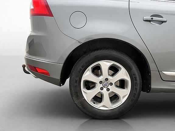 Volvo XC60 12 of 30