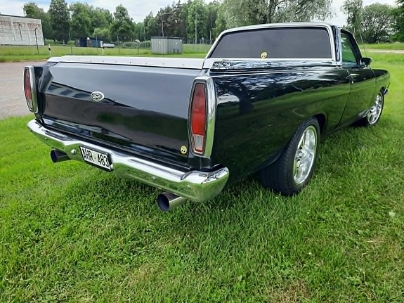 Ford Ranchero 2 of 5