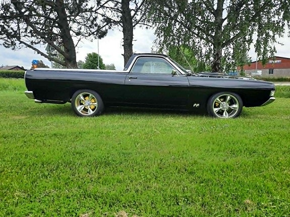 Ford Ranchero 3 of 5
