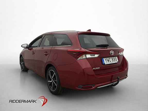 Toyota Auris 5 of 5
