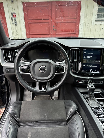 Volvo XC60 6 of 14