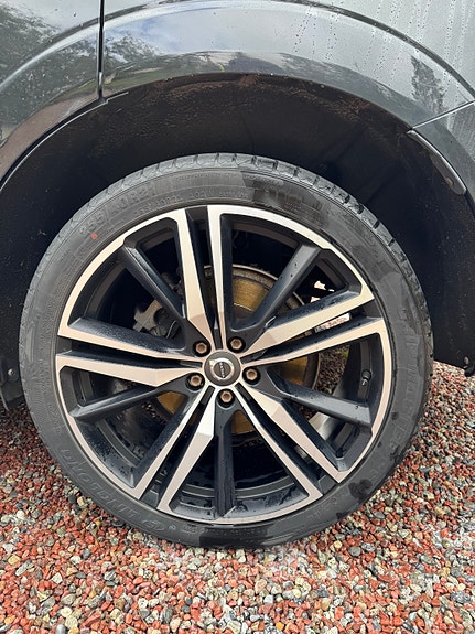 Volvo XC60 13 of 14