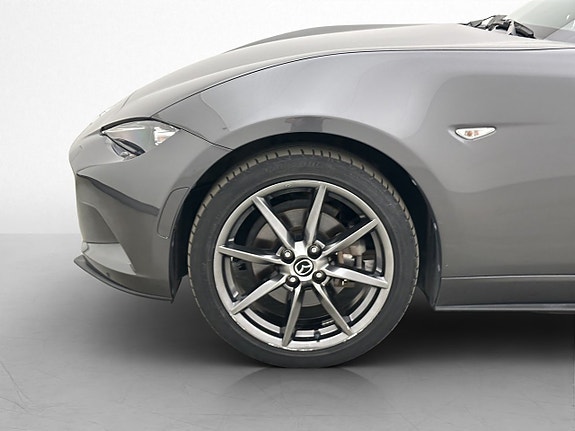 Mazda MX-5 10 of 30