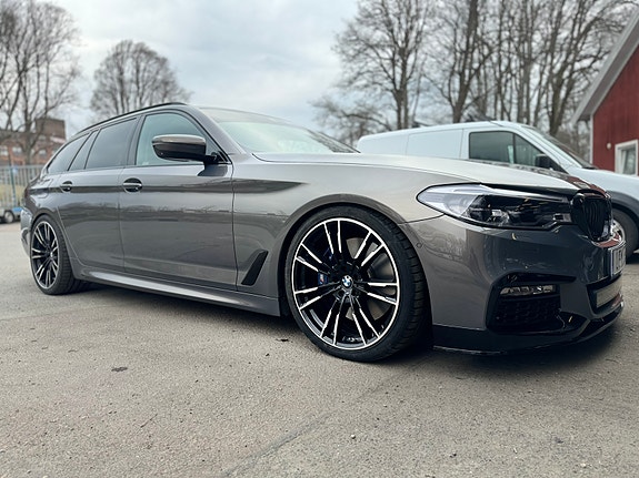 BMW 540d 2 of 5