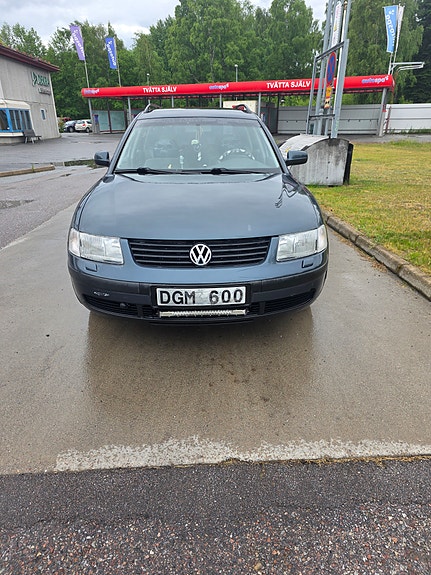 Volkswagen Passat 5 of 5