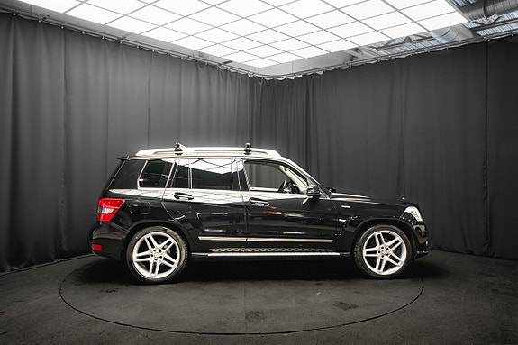 Mercedes-Benz GLK220 5 of 5