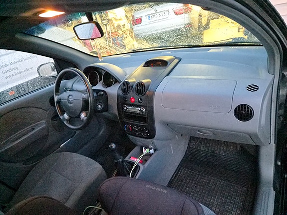 Chevrolet Kalos 3 of 4