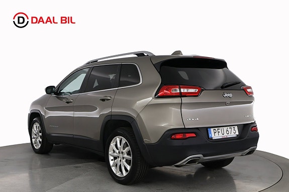 Jeep Cherokee 8 of 26