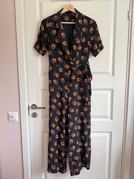 Product image 2 of 16