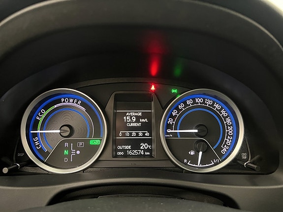 Toyota Auris 23 of 30