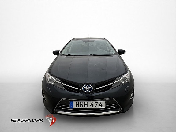Toyota Auris 2 of 30