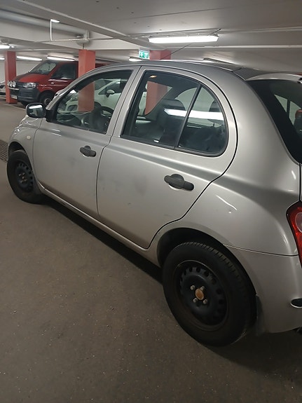 Nissan Micra 2 of 5