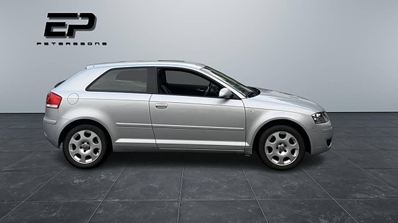 Audi A3 3 of 9