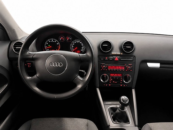Audi A3 8 of 9