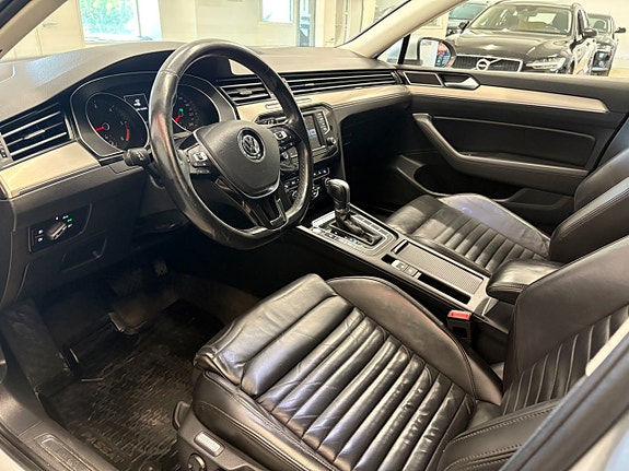 Volkswagen Passat 5 of 5