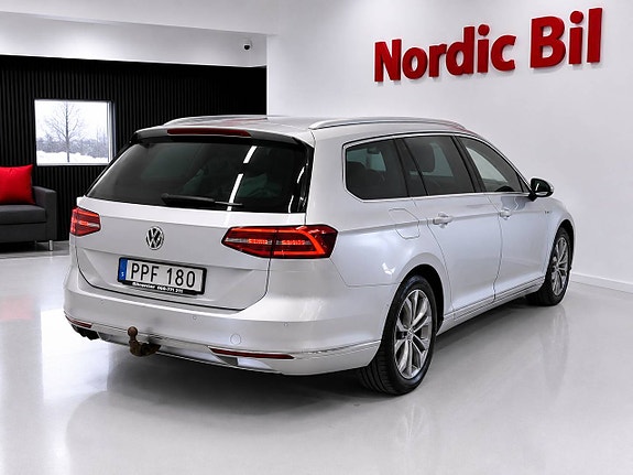 Volkswagen Passat 3 of 5