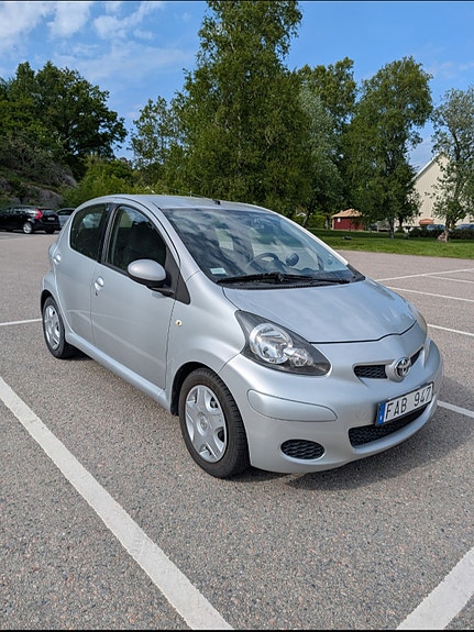Toyota Aygo 3 of 5