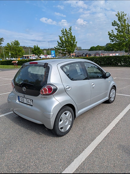Toyota Aygo 4 of 5