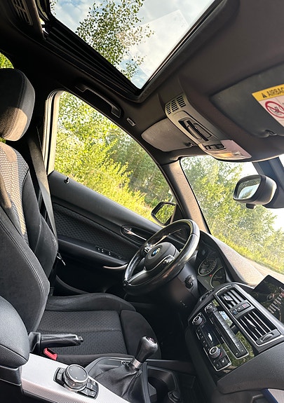 BMW 120d 3 of 5
