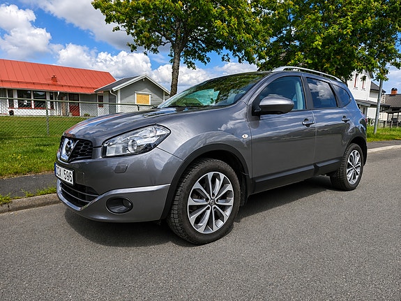 Nissan Qashqai+2 2 of 5