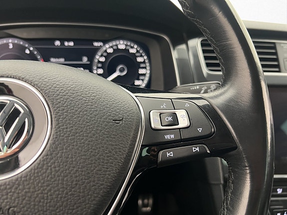 Volkswagen Golf Alltrack 25 of 30