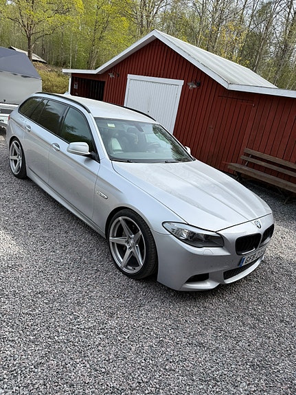 BMW 535d 4 of 5