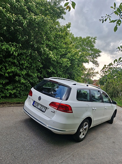 Volkswagen Passat 3 of 3