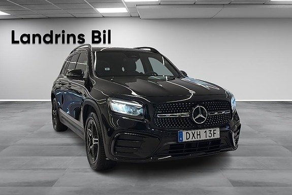 Mercedes-Benz GLB220 d 3 of 5